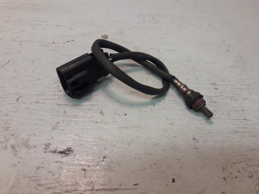 Framsidan på Lambdasond från en Aprilia RS 125 -2017 motorcykel.