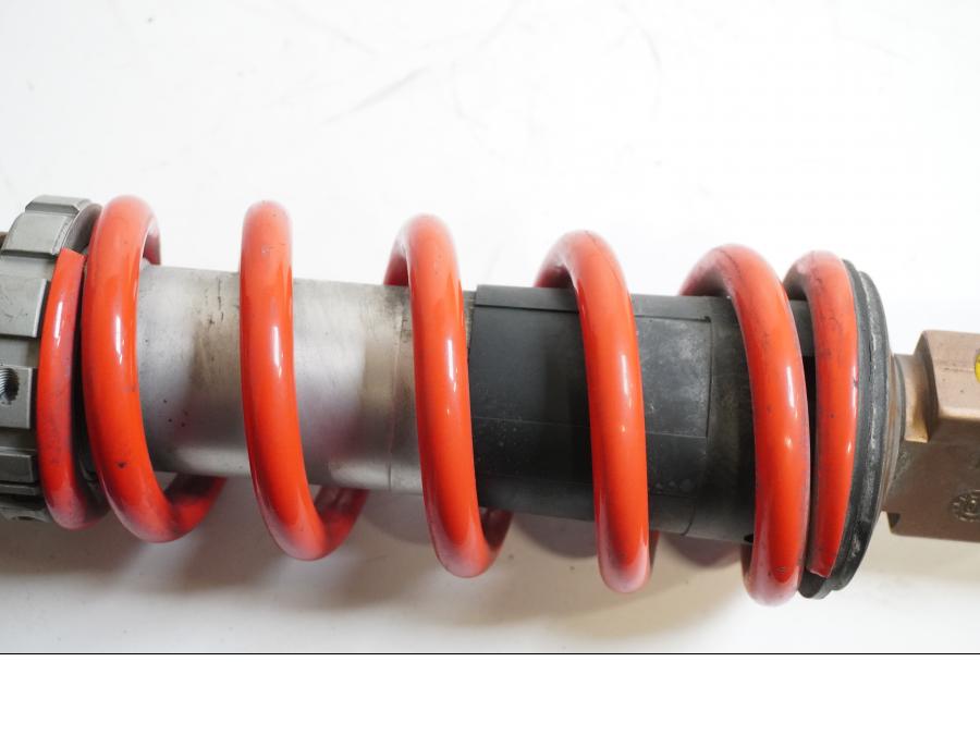 Vänster sida på Stötdämpare från en BMW S 1000 RR -2011 motorcykel.