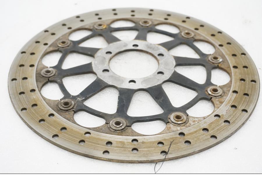 Baksidan pÄ Bromsskiva frÄn en Ducati Monster 696 -2010 motorcykel.