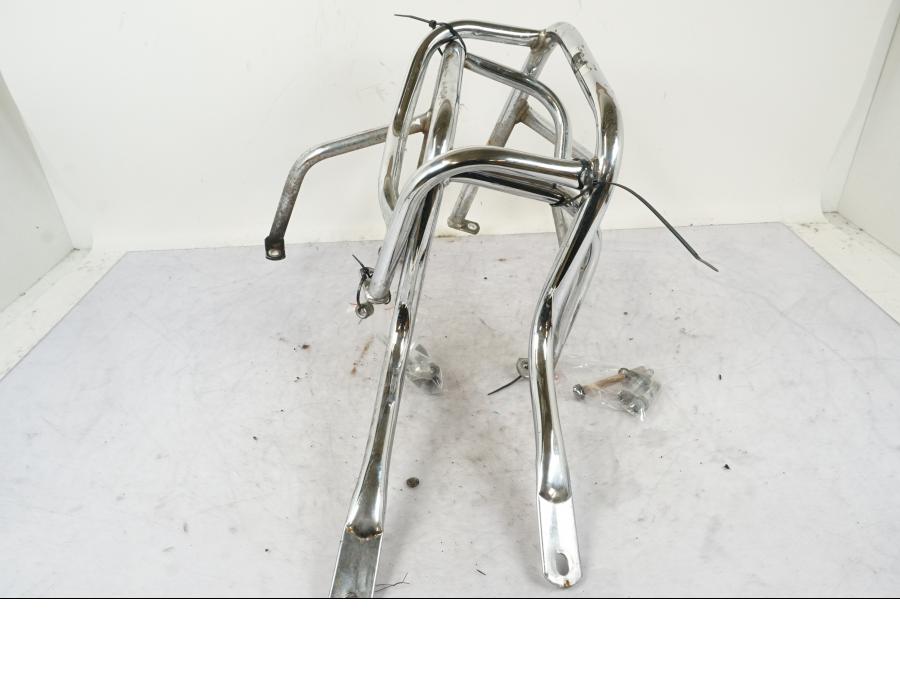 Extrabild2 på Motorskyddsbåge från en BMW R 850 R -2004 motorcykel.