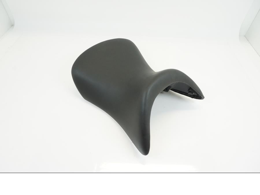 Baksidan på Sadel från en BMW R 1200 RT -2012 motorcykel.