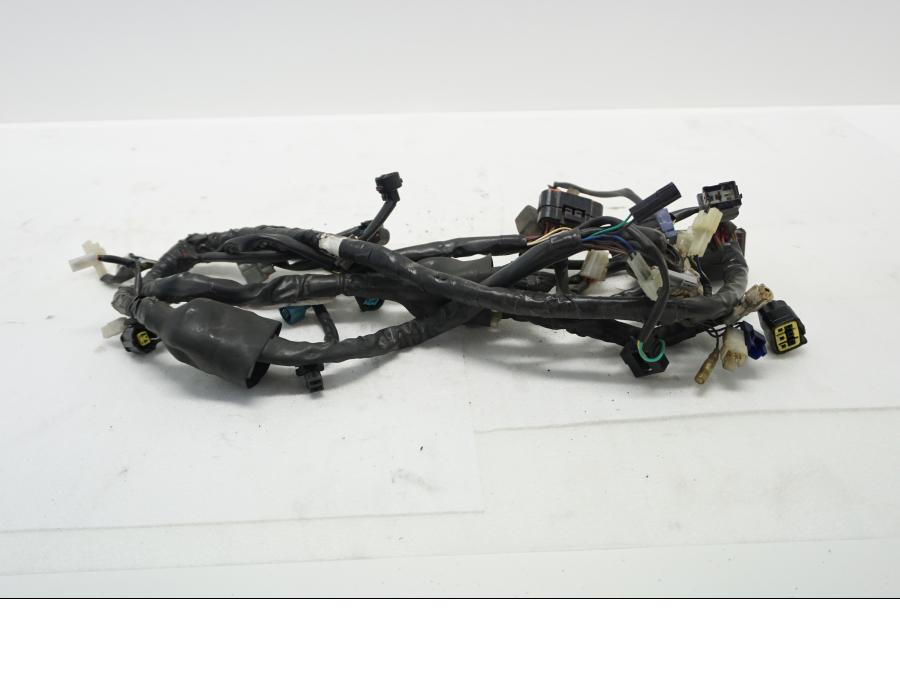 Framsidan på Kabelstam från en Yamaha MT-03 -2007 motorcykel.