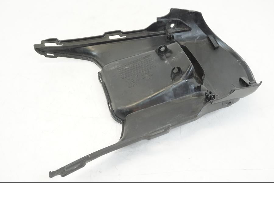 Höger sida på Bakvinge från en Honda CB 600 F -2008 motorcykel.