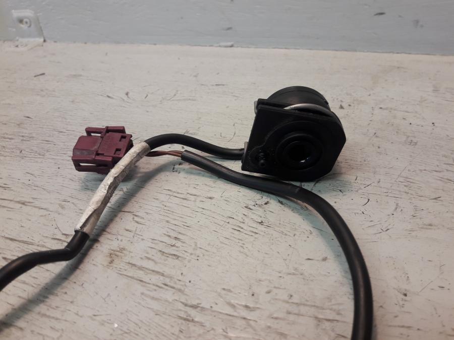 Baksidan på Potentiometer från en BMW R 1150 R -2004 motorcykel.