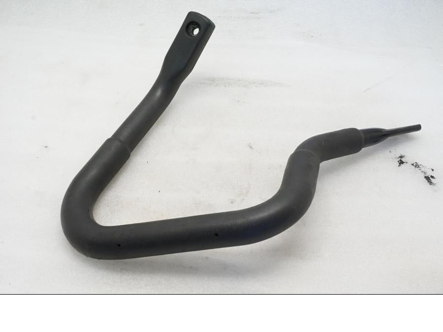 Baksidan på Passagerarhandtag från en Yamaha XVZ 13TD -1999 motorcykel.