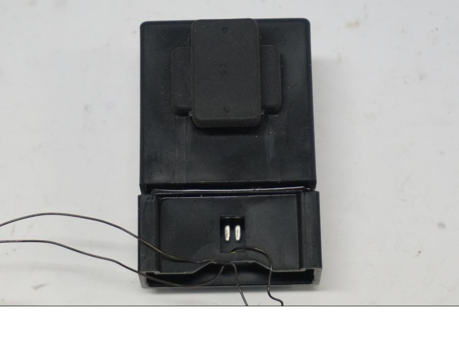 Höger sida på Bensinpumpsrelä från en Yamaha FZ1-SA -2007 motorcykel.