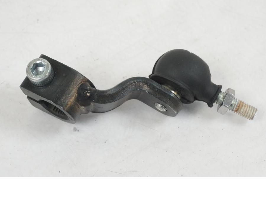 Vänster sida på Växelarm från en Yamaha MT-09 -2019 motorcykel.