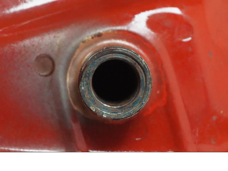 Extrabild5 på Bensintank från en Honda NTV 650 -1997 motorcykel.