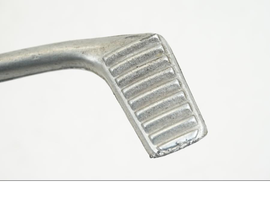 Snett uppifrån på Bromspedal från en Honda VFR 800 -2003 motorcykel.