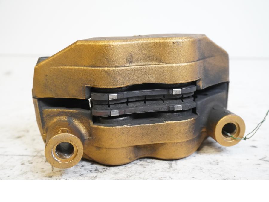 Höger sida på Bromsok från en Triumph Street Triple R -2009 motorcykel.