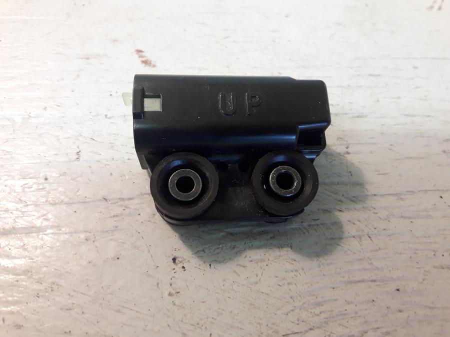 Framsidan på Tilt Sensor från en Yamaha MT 125 -2017 motorcykel.