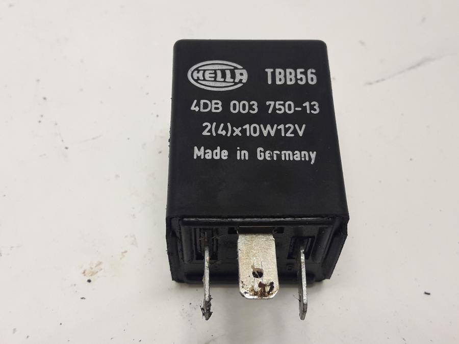 Framsidan på Blinkersrelä från en Triumph Tiger -1999 motorcykel.