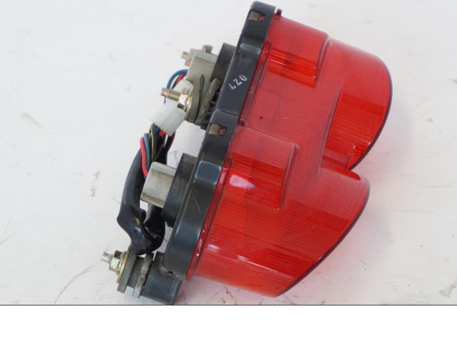 Extrabild1 på Baklampa från en Kawasaki ZR-7 -2001 motorcykel.