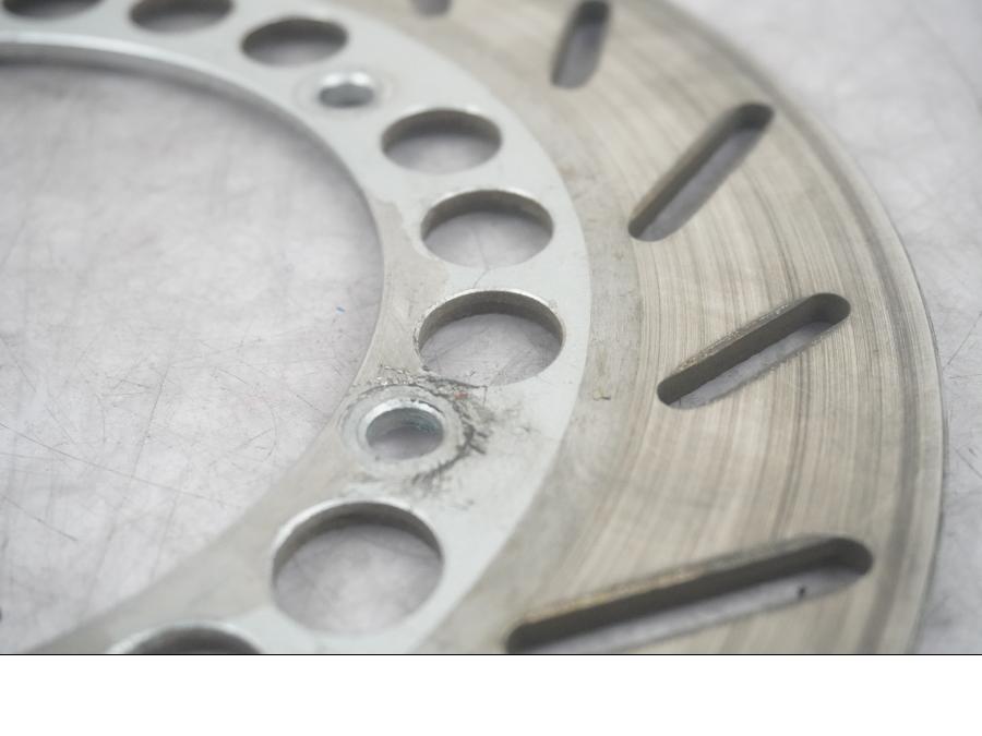 Vänster sida på Bromsskiva från en Yamaha XV 1100 -1992 motorcykel.