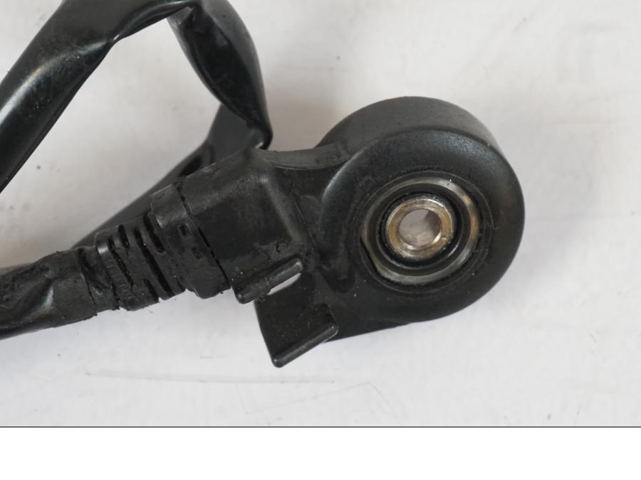 Snett uppifrån på Sidostödsbrytare från en Honda CBR 1000 RR -2007 motorcykel.