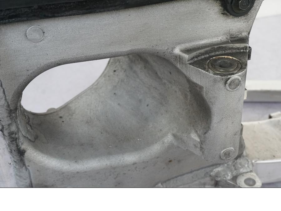 Extrabild6 på Sving från en Suzuki GSX 1300 RX -1999 motorcykel.