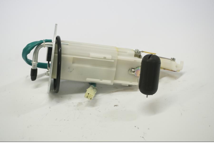 Framsidan på Bensinpump insprut från en Kawasaki Z 900 -2019 motorcykel.