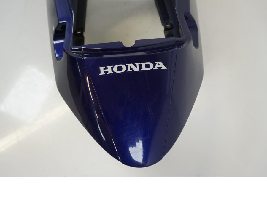 Extrabild2 på Bakvinge från en Honda CBR 125 R -2006 motorcykel.