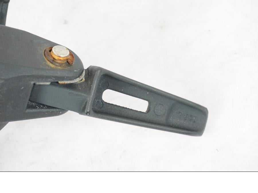 Snett uppifrån på Fotpinne från en Suzuki GSX-R 750 -2007 motorcykel.