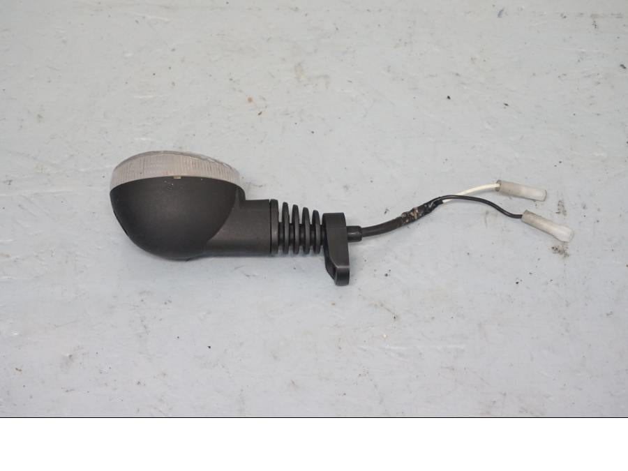 Baksidan på Blinkers från en Triumph Street Twin -2016 motorcykel.