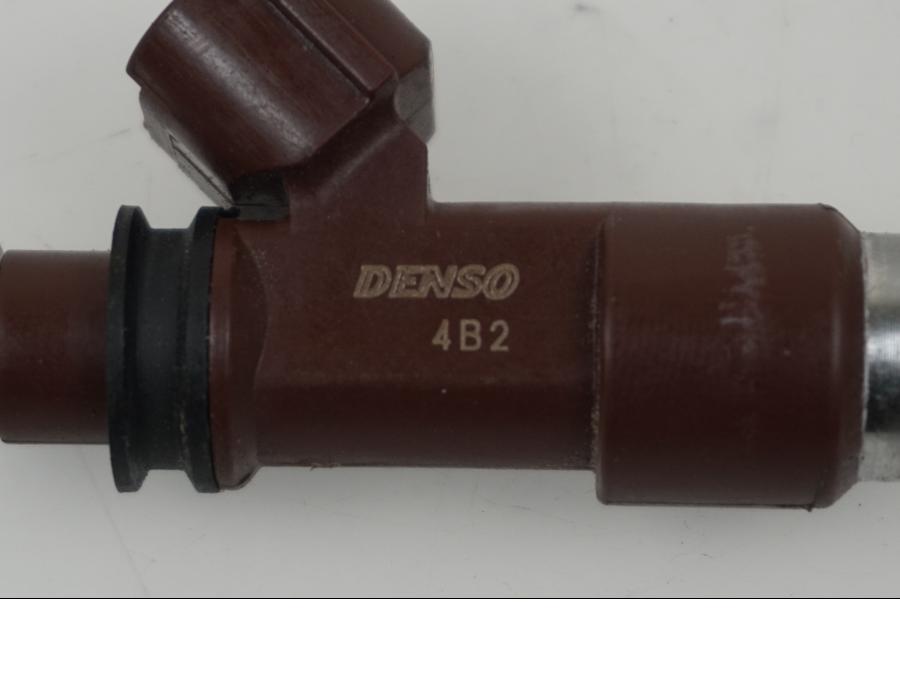 VÀnster sida pÄ Spridare frÄn en Honda CBR 1000 RR -2004 motorcykel.