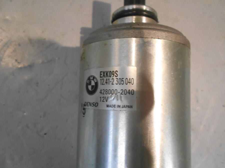 Vänster sida på Startmotor från en BMW K 1600 -2011 motorcykel.