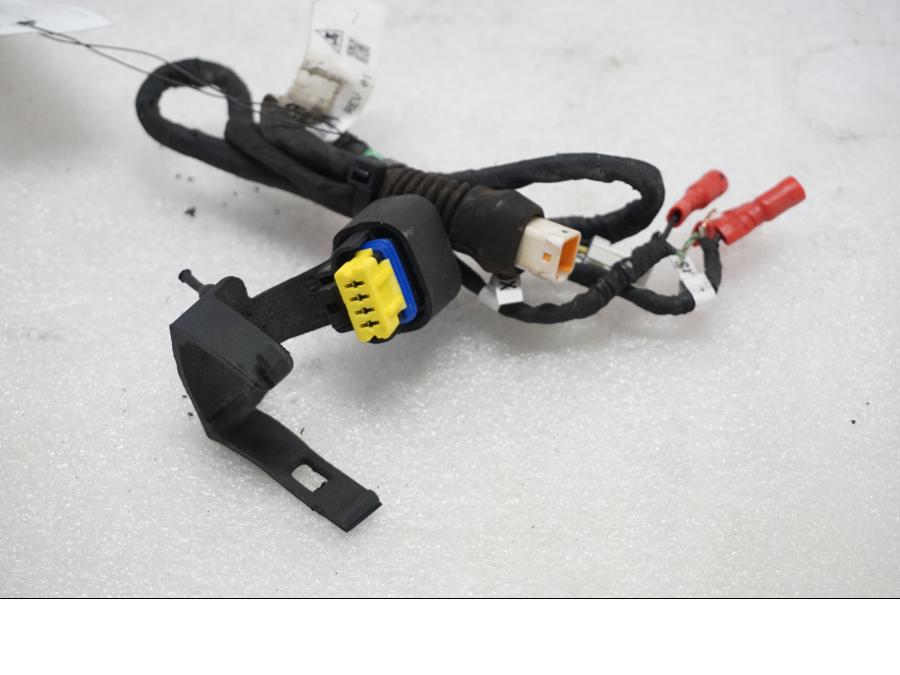 Framsidan på Kablage från en Ducati Monster 1200 -2015 motorcykel.