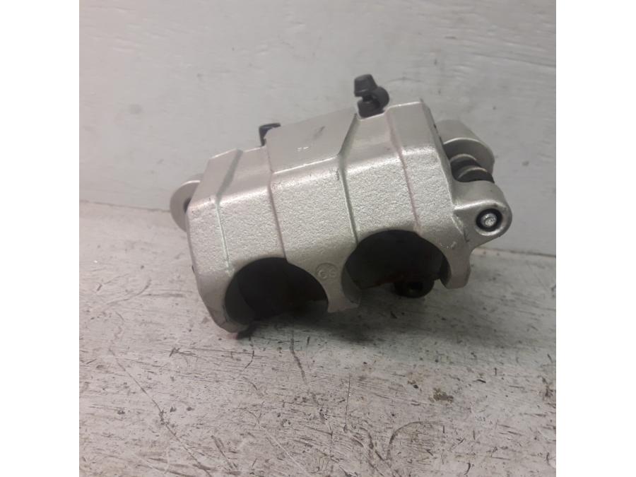 Baksidan på Bromsok från en Honda VTX 1800 -2007 motorcykel.