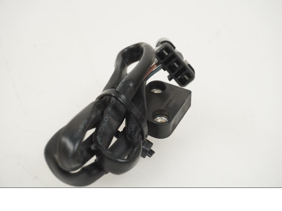 Höger sida på Sidostödsbrytare från en KTM 1290 Super Duke -2019 motorcykel.