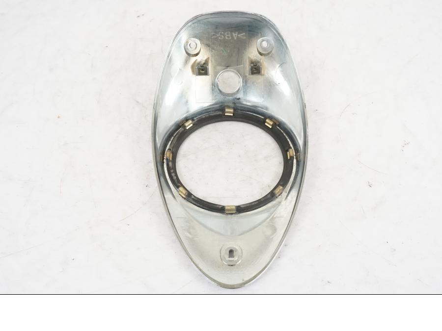 Snett uppifrån på Instrumentkåpa från en Yamaha XVS 1100 -2000 motorcykel.