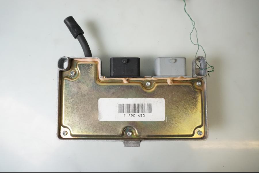 Baksidan på CDI / ECU från en Triumph TT 600 -2000 motorcykel.