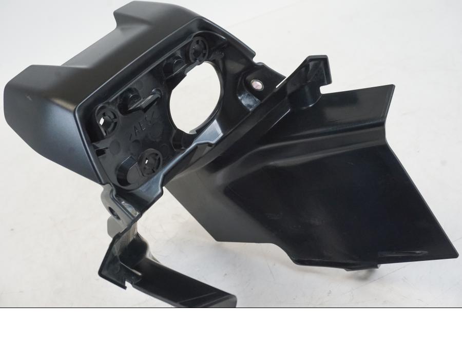 Extrabild3 på Instrumentkåpa från en Yamaha YZF R7 -2022 motorcykel.