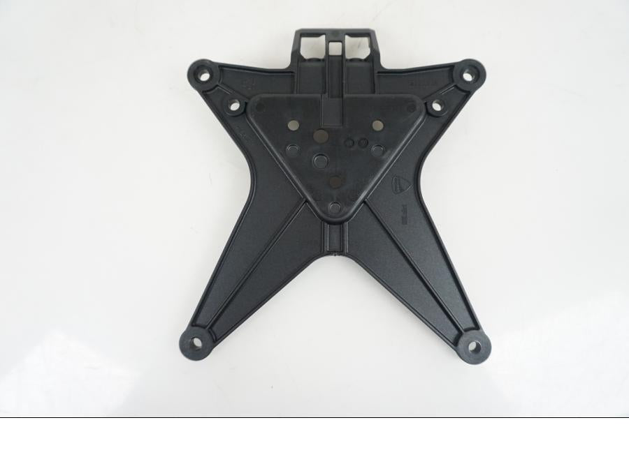 Baksidan pÄ SkylthÄllare frÄn en Ducati Desert X -2024 motorcykel.