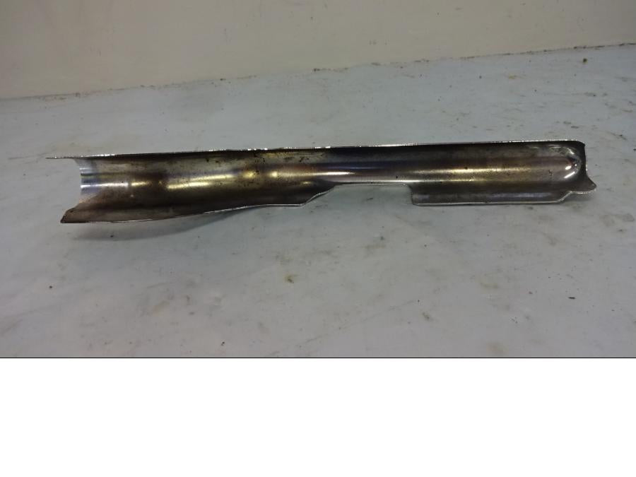 Baksidan på Bakskärmstag från en H-D Touring Road King Custom FLHRSI -2004 motorcykel.