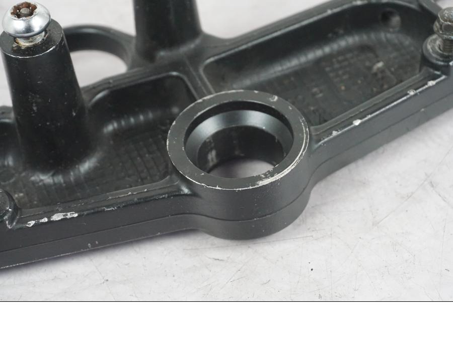 Extrabild5 pÄ Gaffelkrona frÄn en Suzuki GSX-R 600 -2001 motorcykel.