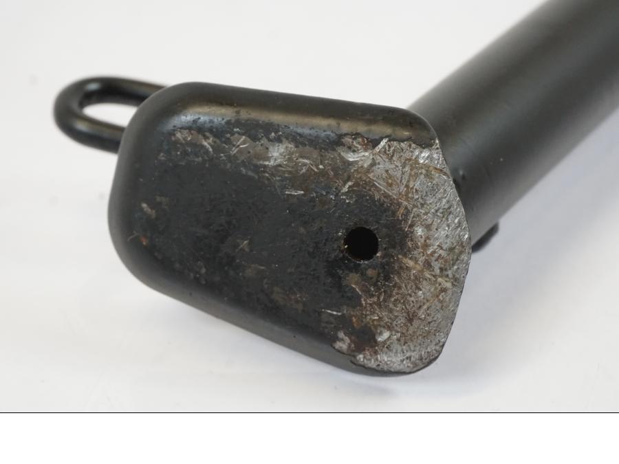 Extrabild1 på Sidostöd från en Triumph Trident -2021 motorcykel.