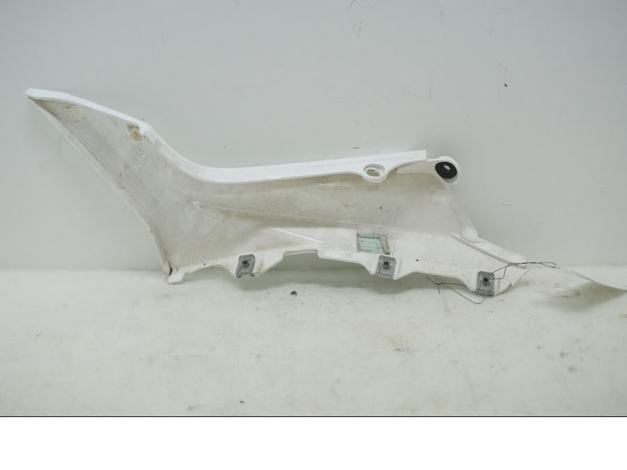 Höger sida på Sidopanel från en MV Agusta Brutale 800 -2014 motorcykel.