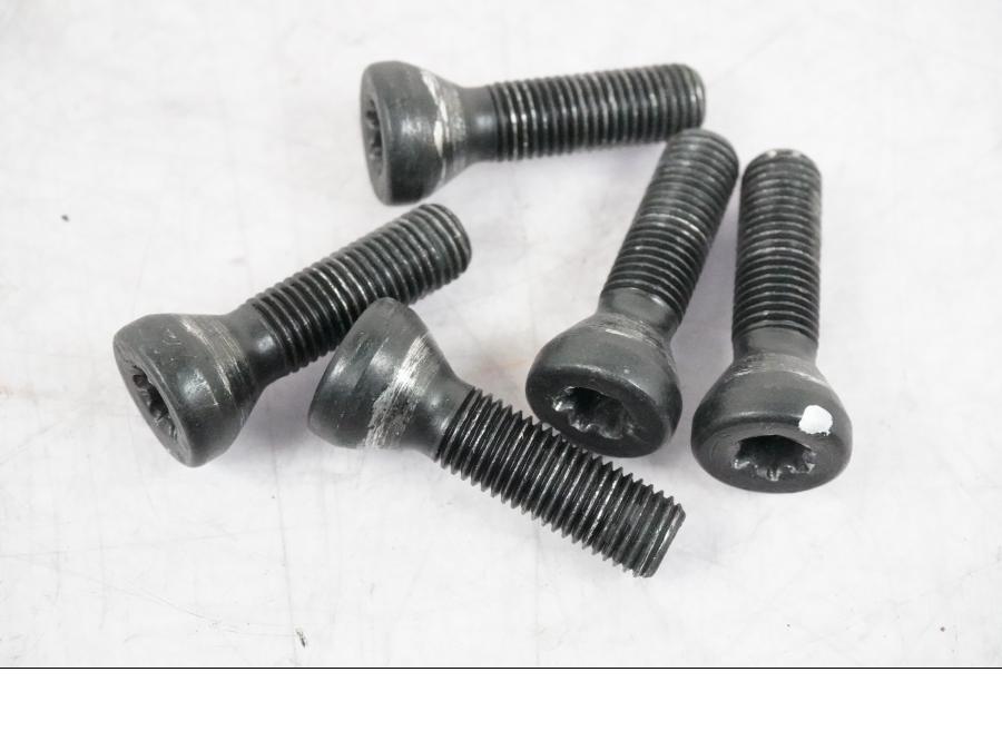 Framsidan pÄ Skruv / Mutter etc frÄn en BMW R 1250 GSA -2021 motorcykel.