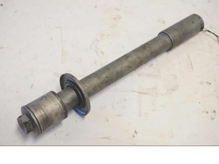 Framsidan på Axel från en BMW R 850 C -1999 motorcykel.