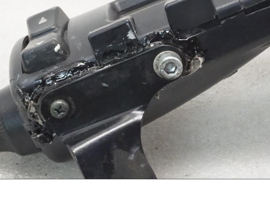 Höger sida på Kontrollpanel från en Yamaha XVZ 13TD -1999 motorcykel.