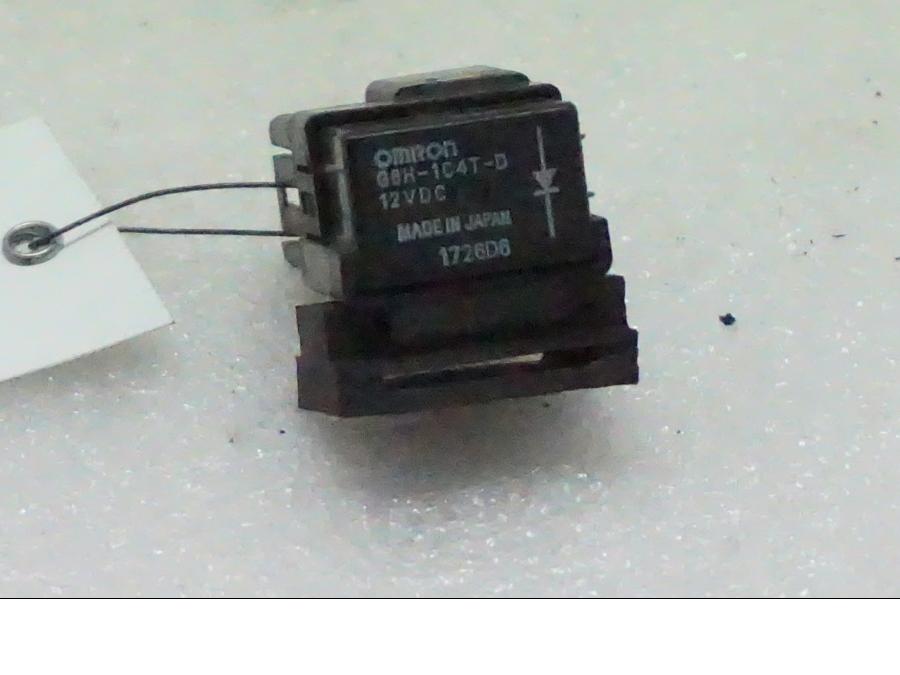 Framsidan på Relä från en Yamaha FZ1-S -2006 motorcykel.