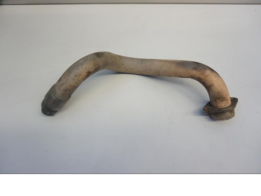 Baksidan på Grenrör från en Suzuki SFV 650 A Gladius -2012 motorcykel.