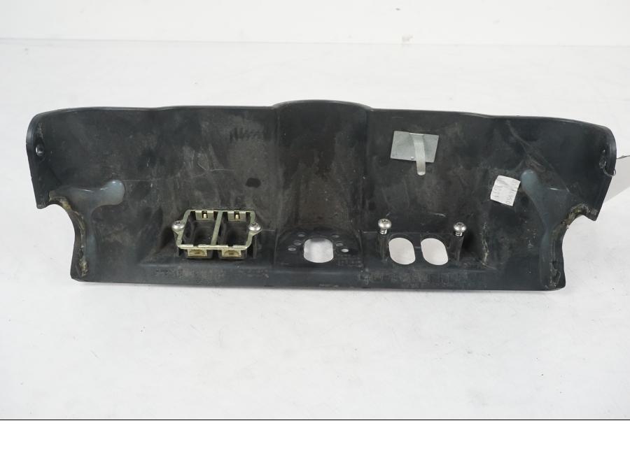 Extrabild1 på Instrumentpanelkåpa från en H-D Street Glide FLHX -2012 motorcykel.