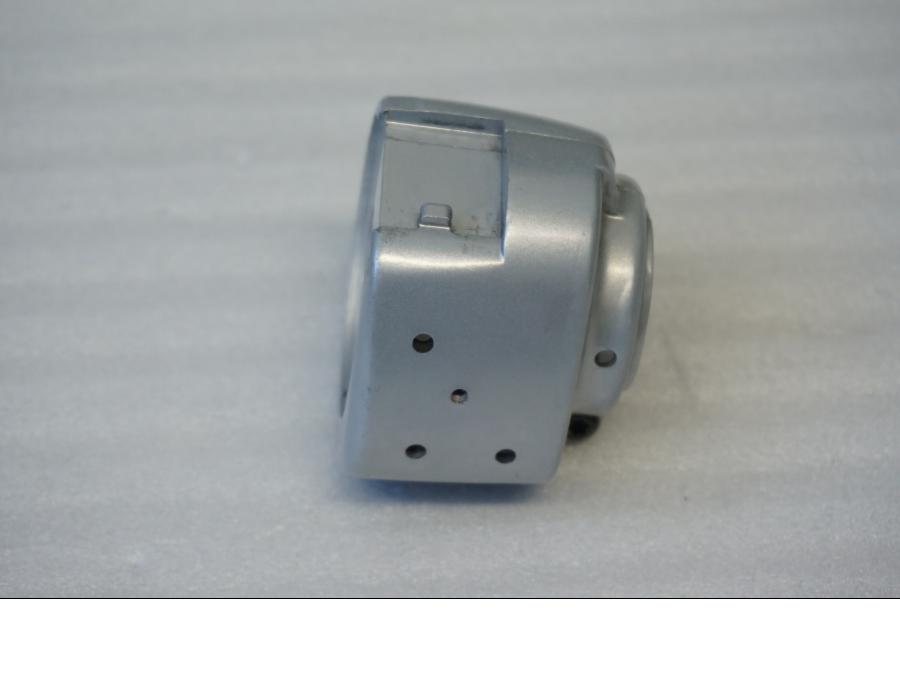 Vänster sida på Styrelreglage från en H-D V-Rod 1130 -2002 motorcykel.