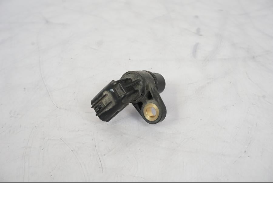 Höger sida på Hastighetsgivare från en Honda CRF 1000 Africa Twin -2016 motorcykel.