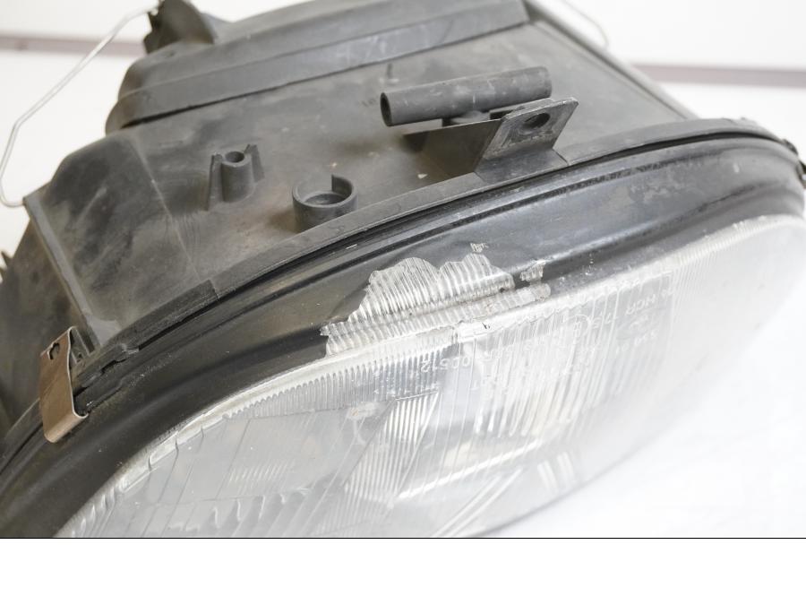 Vänster sida på Strålkastare från en BMW K 1200 RS -1998 motorcykel.