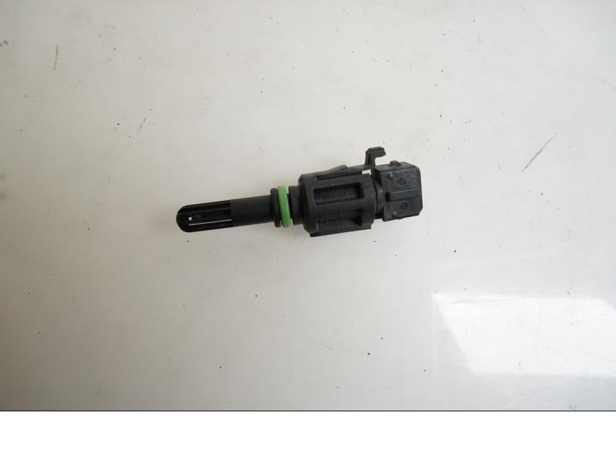 Framsidan på Luftburksensor från en BMW K 1200 S -2007 motorcykel.