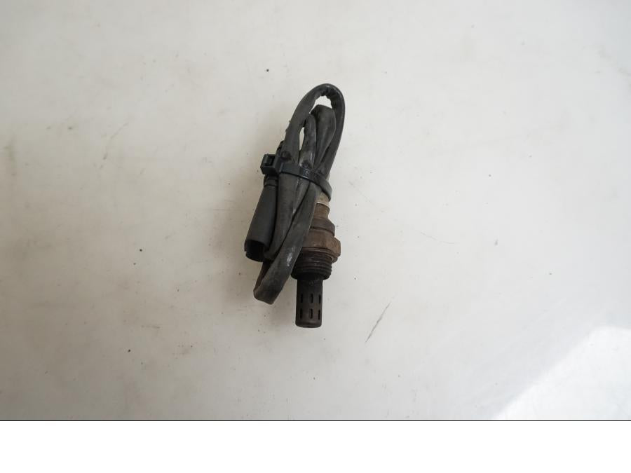 Baksidan på Lambdasond från en BMW K 1200 S -2007 motorcykel.