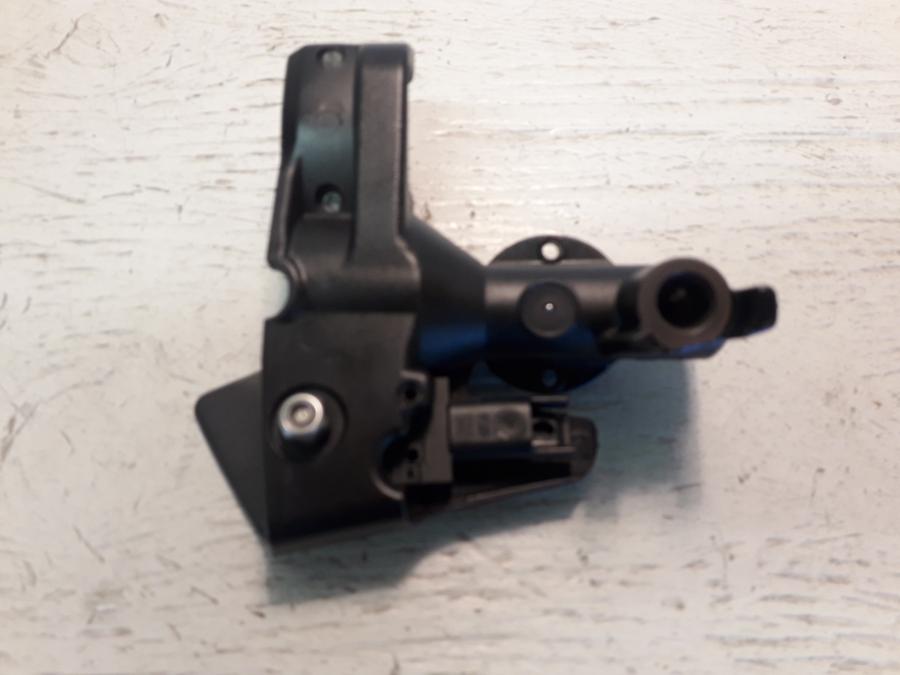 Baksidan på Kopplingshuvudcylinder från en BMW K 1200 S -2008 motorcykel.