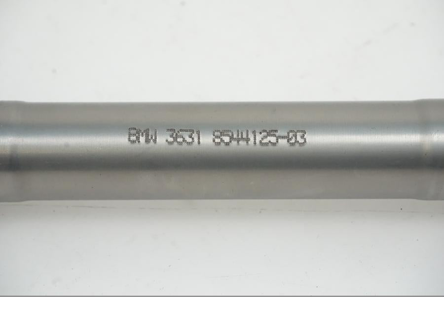 Snett uppifrån på Axel från en BMW R Ninet -2017 motorcykel.